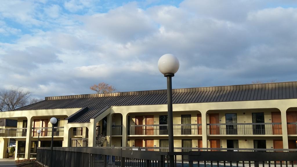 Days Inn By Wyndham Norfolk Airport Exterior foto
